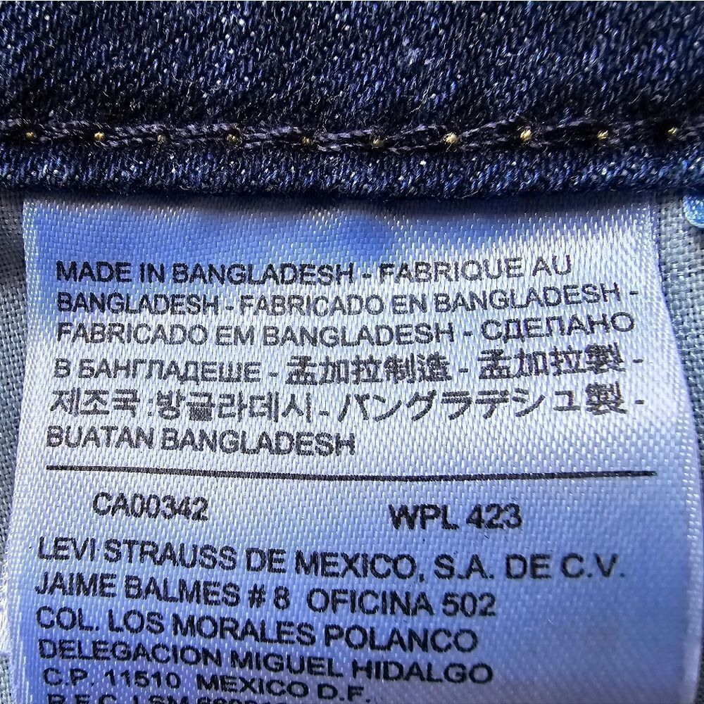 Signature by Levi Strauss Capris Size 14 Dark Blue Denim #JEA13 - Picture 6 of 15